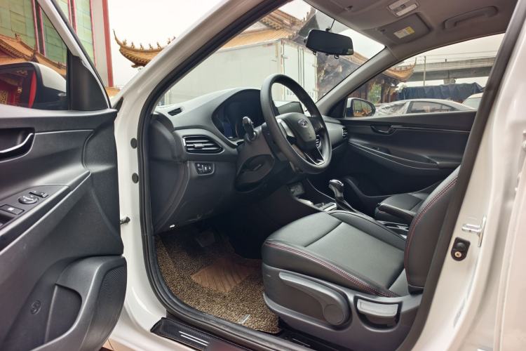 Used Hyundai Celesta 2020 1.6L Automatic GL Enjoyable Edition Interior 1