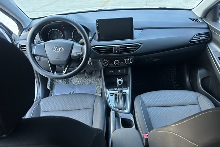 Used Hyundai Celesta 2020 1.6L Automatic GL Enjoyable Edition Interior 2