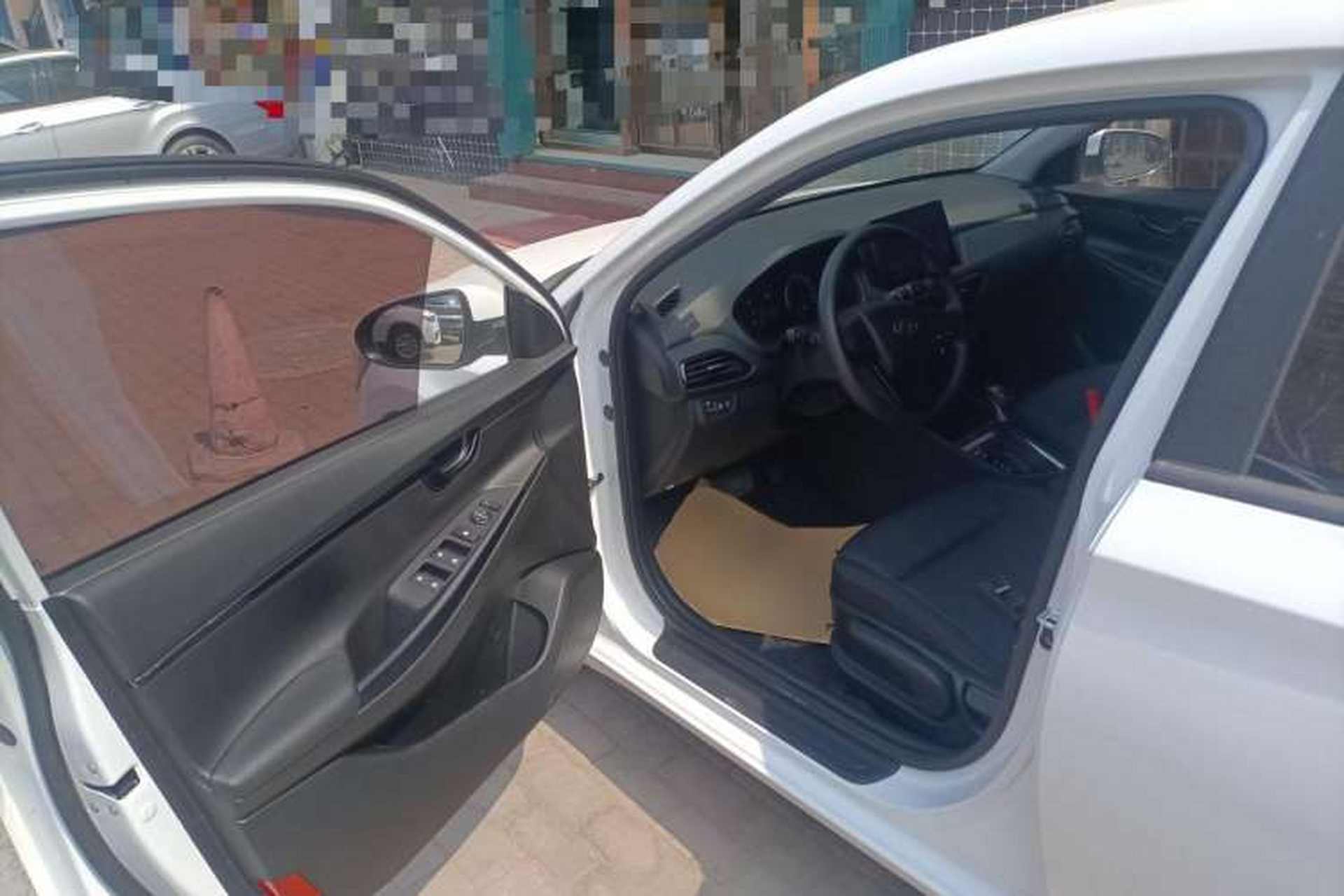 Used Hyundai Celesta 2020 1.6L Automatic GL Enjoyable Edition Interior 3
