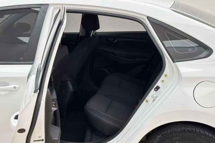 Used Hyundai Celesta 2020 1.6L Automatic GL Enjoyable Edition Interior 3