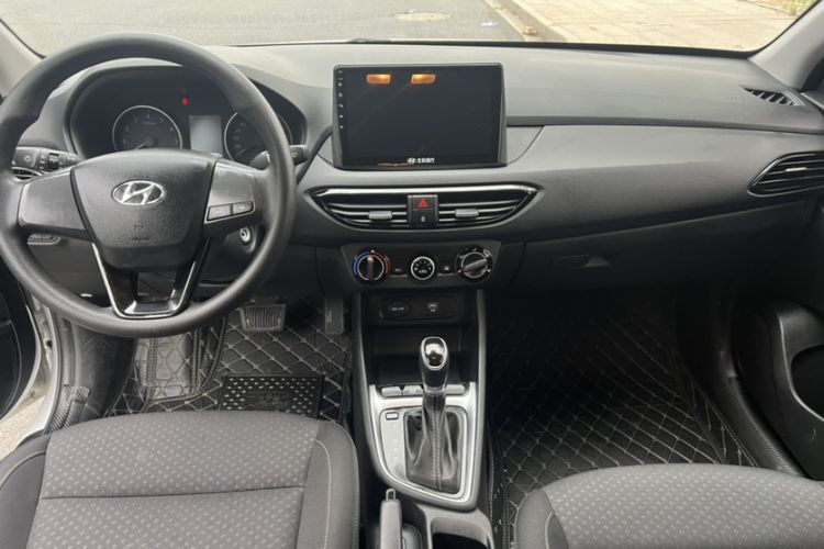 Used Hyundai Celesta 2020 1.6L Automatic GL Enjoyable Edition Interior 4