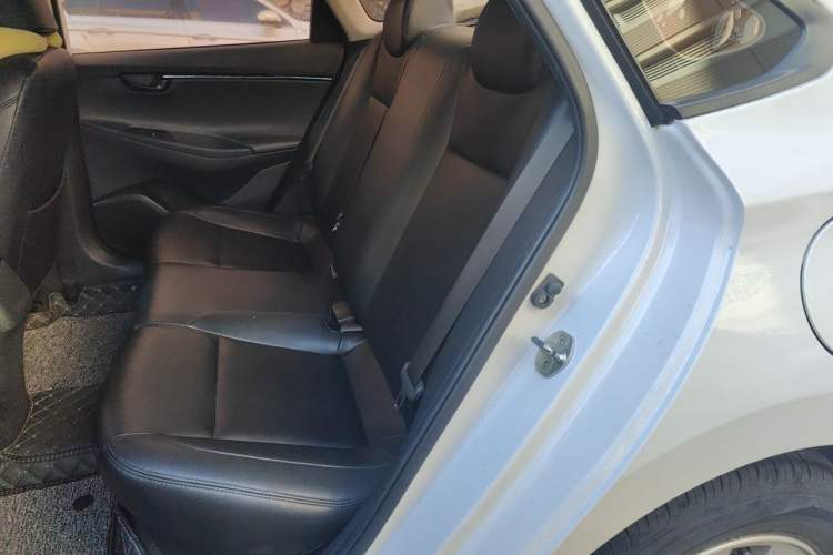 Used Hyundai Celesta 2020 1.6L Automatic GL Enjoyable Edition Interior 4