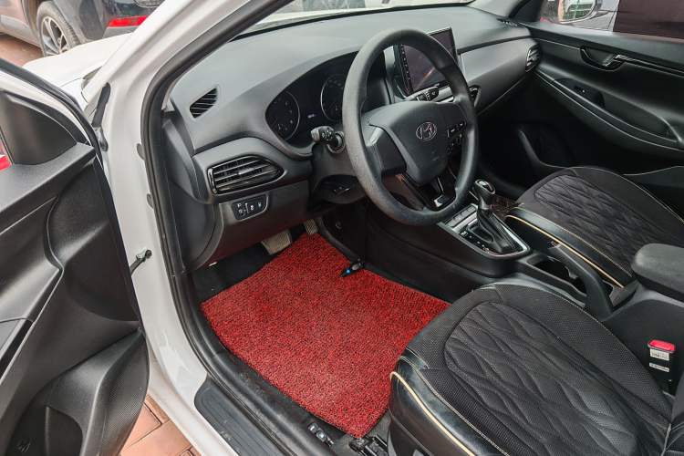 Used Hyundai Celesta 2020 1.6L Automatic GL Enjoyable Edition Interior 6