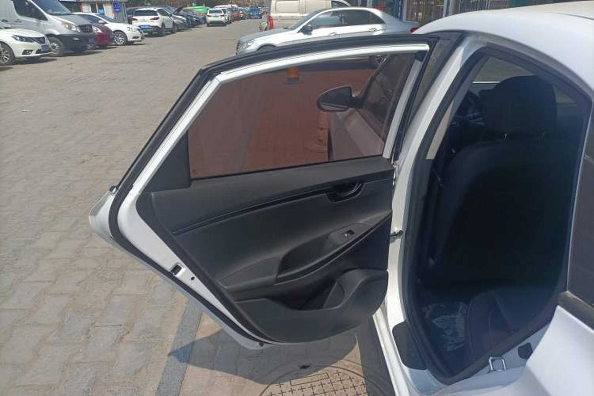 Used Hyundai Celesta 2020 1.6L Automatic GL Enjoyable Edition Interior 8