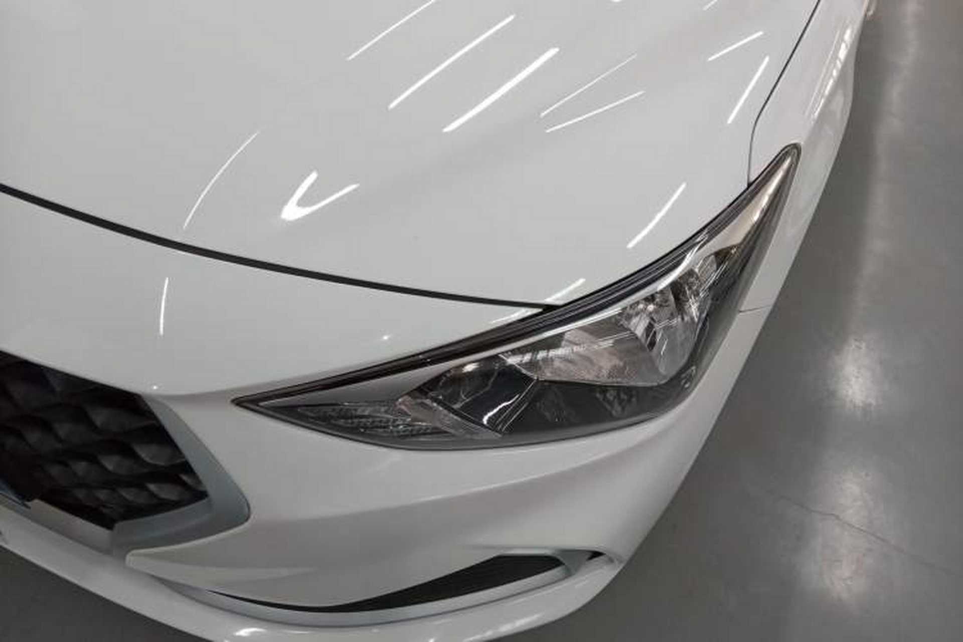 Used Hyundai Celesta 2020 1.6L Automatic GL Enjoyable Edition Left Front Headlight
