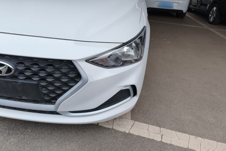 Used Hyundai Celesta 2020 1.6L Automatic GL Enjoyable Edition Left Front Headlight