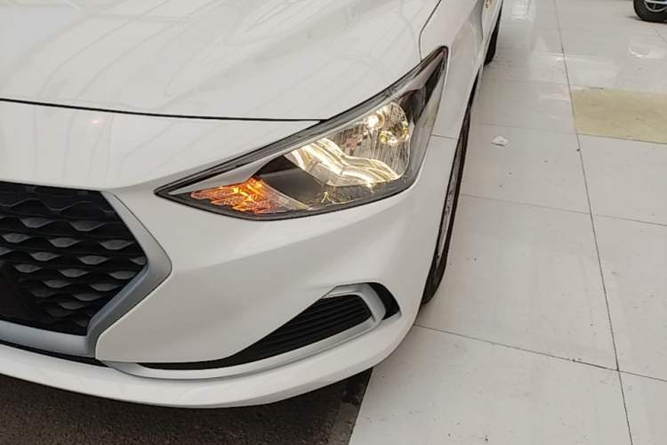 Used Hyundai Celesta 2020 1.6L Automatic GL Enjoyable Edition Left Front Headlight