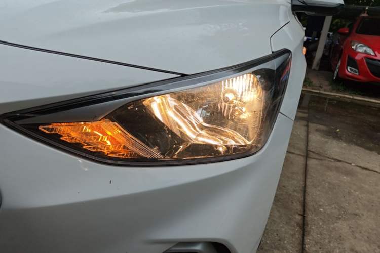 Used Hyundai Celesta 2020 1.6L Automatic GL Enjoyable Edition Left Front Headlight