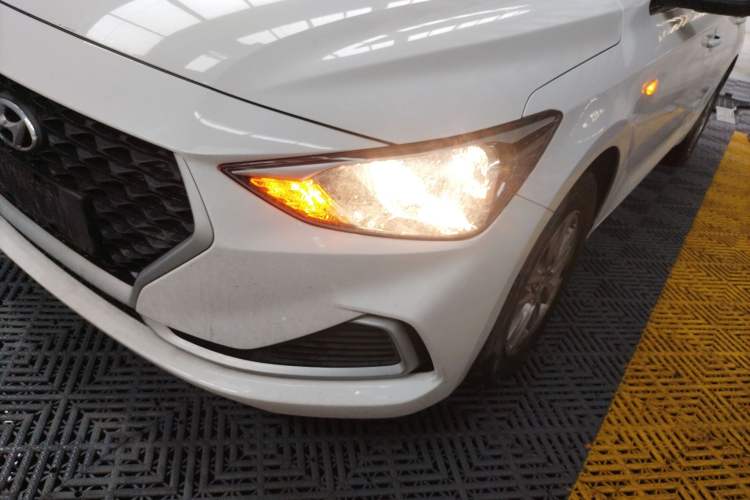 Used Hyundai Celesta 2020 1.6L Automatic GL Enjoyable Edition Left Front Headlight