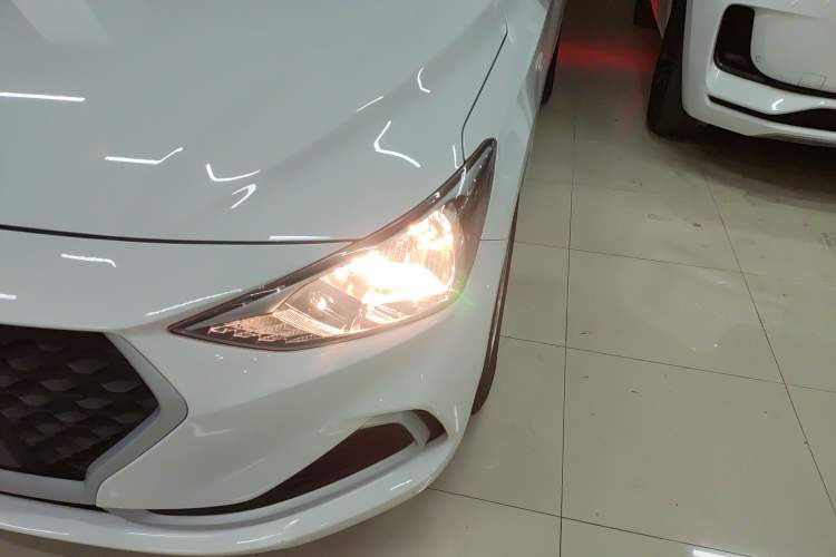 Used Hyundai Celesta 2020 1.6L Automatic GL Enjoyable Edition Left Front Headlight