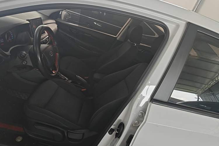 Used Hyundai Celesta 2020 1.6L Automatic GL Enjoyable Edition Left Front Seat