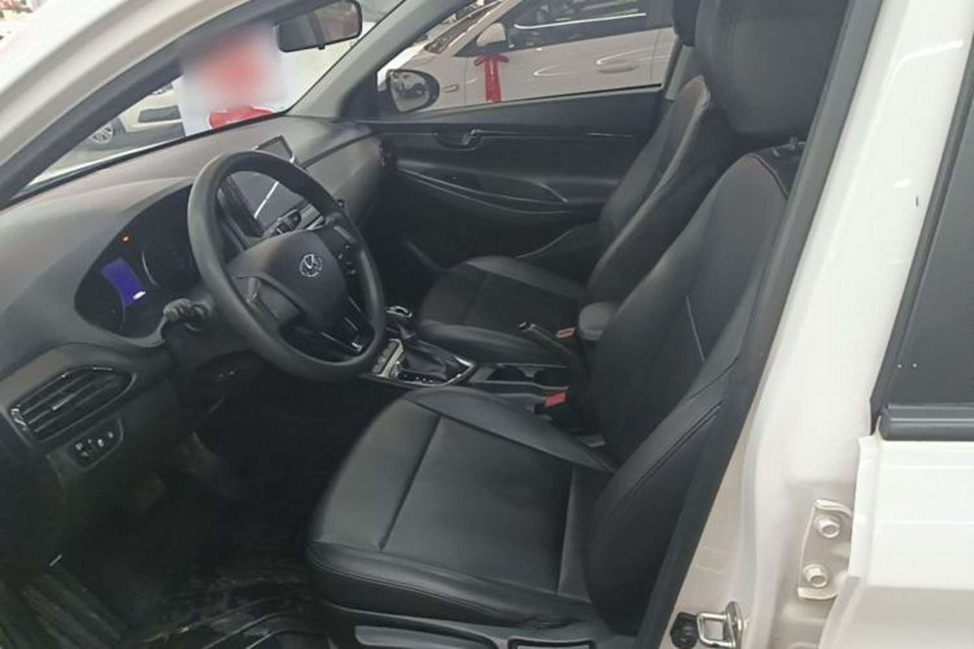 Used Hyundai Celesta 2020 1.6L Automatic GL Enjoyable Edition Left Front Seat