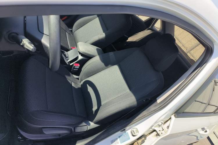 Used Hyundai Celesta 2020 1.6L Automatic GL Enjoyable Edition Left Front Seat