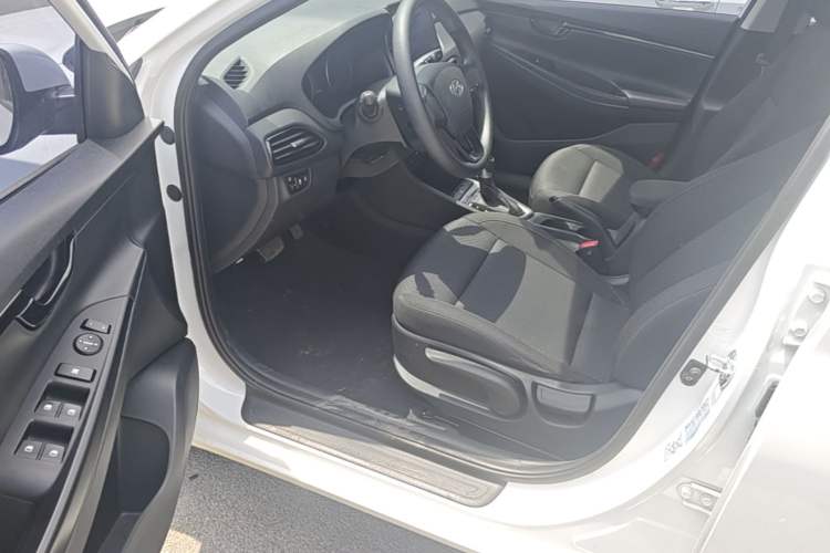 Used Hyundai Celesta 2020 1.6L Automatic GL Enjoyable Edition Left Front Seat
