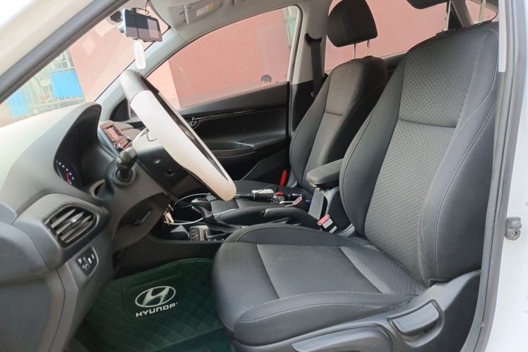 Used Hyundai Celesta 2020 1.6L Automatic GL Enjoyable Edition Left Front Seat