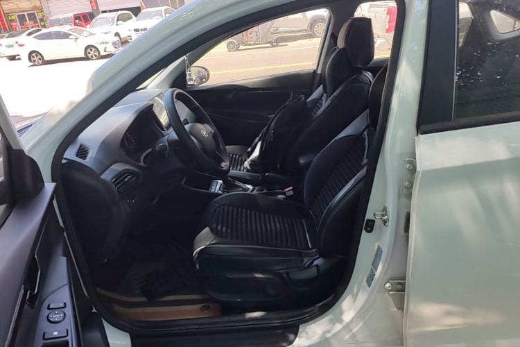 Used Hyundai Celesta 2020 1.6L Automatic GL Enjoyable Edition Left Front Seat