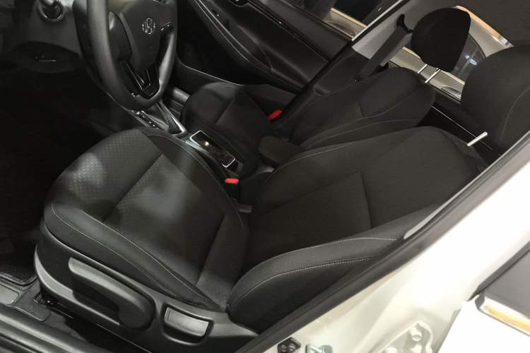 Used Hyundai Celesta 2020 1.6L Automatic GL Enjoyable Edition Left Front Seat
