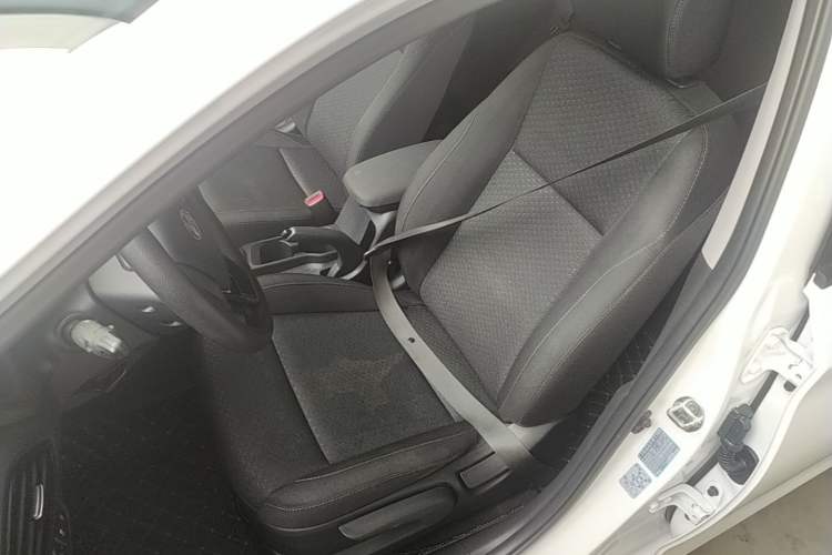 Used Hyundai Celesta 2020 1.6L Automatic GL Enjoyable Edition Left Front Seat
