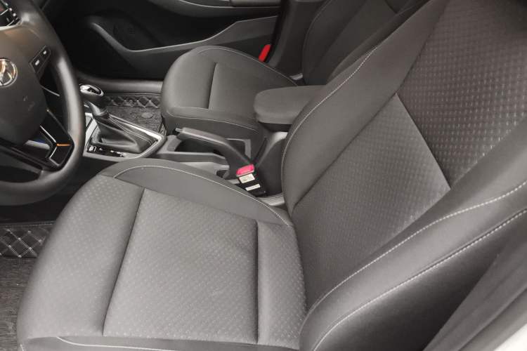 Used Hyundai Celesta 2020 1.6L Automatic GL Enjoyable Edition Left Front Seat