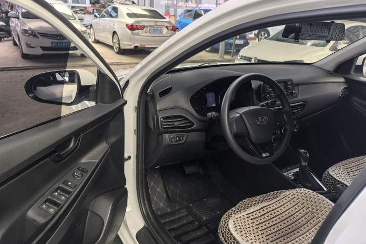 Used Hyundai Celesta 2020 1.6L Automatic GL Enjoyable Edition Left Front Seat