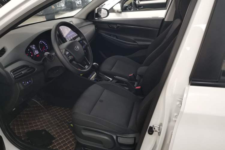 Used Hyundai Celesta 2020 1.6L Automatic GL Enjoyable Edition Left Front Seat