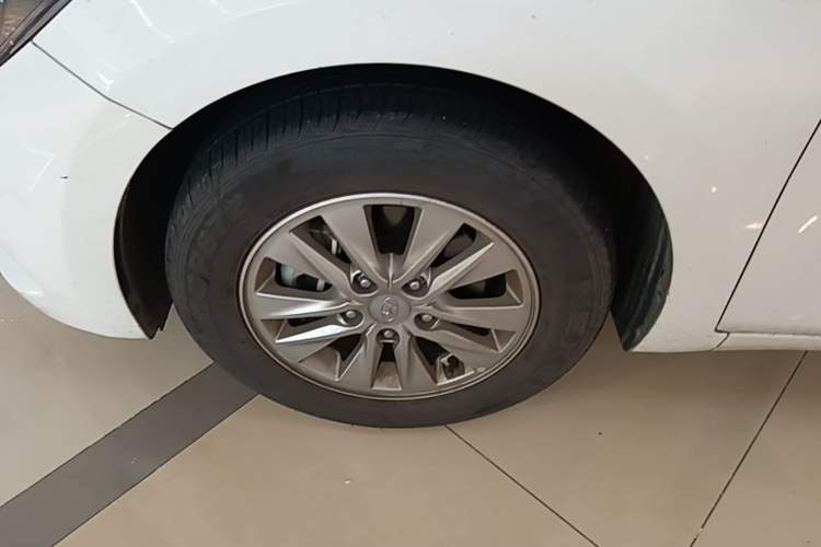 Used Hyundai Celesta 2020 1.6L Automatic GL Enjoyable Edition Left Front Wheel Hub