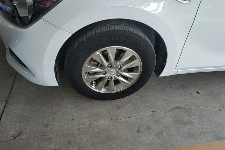 Used Hyundai Celesta 2020 1.6L Automatic GL Enjoyable Edition Left Front Wheel Hub