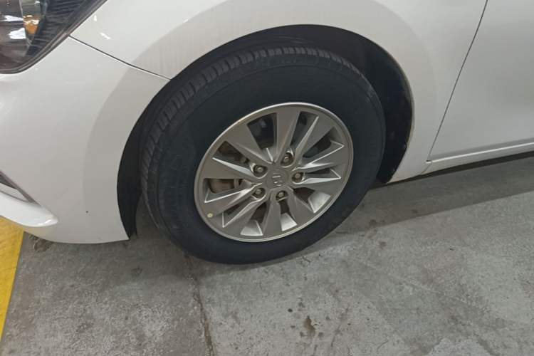 Used Hyundai Celesta 2020 1.6L Automatic GL Enjoyable Edition Left Front Wheel Hub