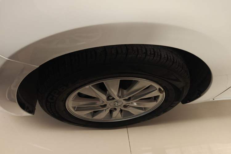 Used Hyundai Celesta 2020 1.6L Automatic GL Enjoyable Edition Left Front Wheel Hub