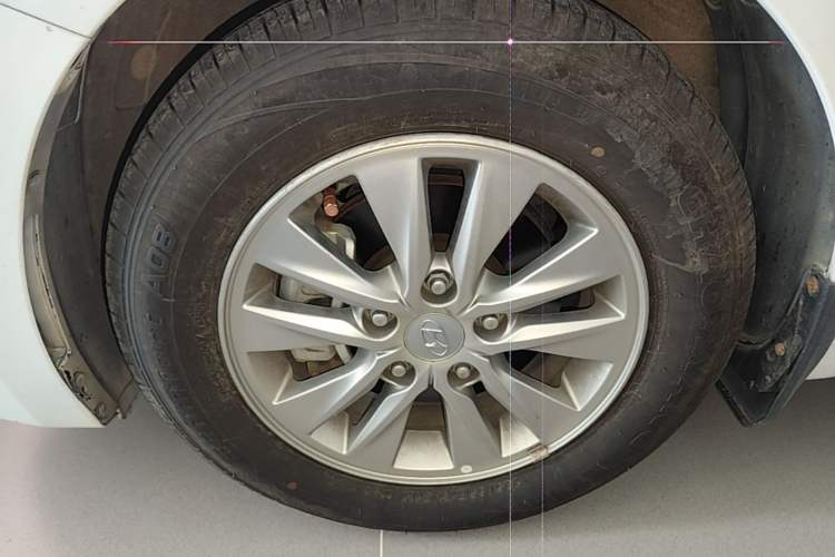 Used Hyundai Celesta 2020 1.6L Automatic GL Enjoyable Edition Left Front Wheel Hub