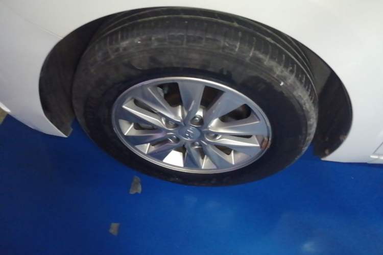 Used Hyundai Celesta 2020 1.6L Automatic GL Enjoyable Edition Left Front Wheel Hub