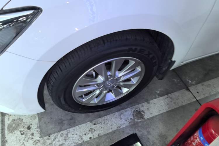 Used Hyundai Celesta 2020 1.6L Automatic GL Enjoyable Edition Left Front Wheel Hub