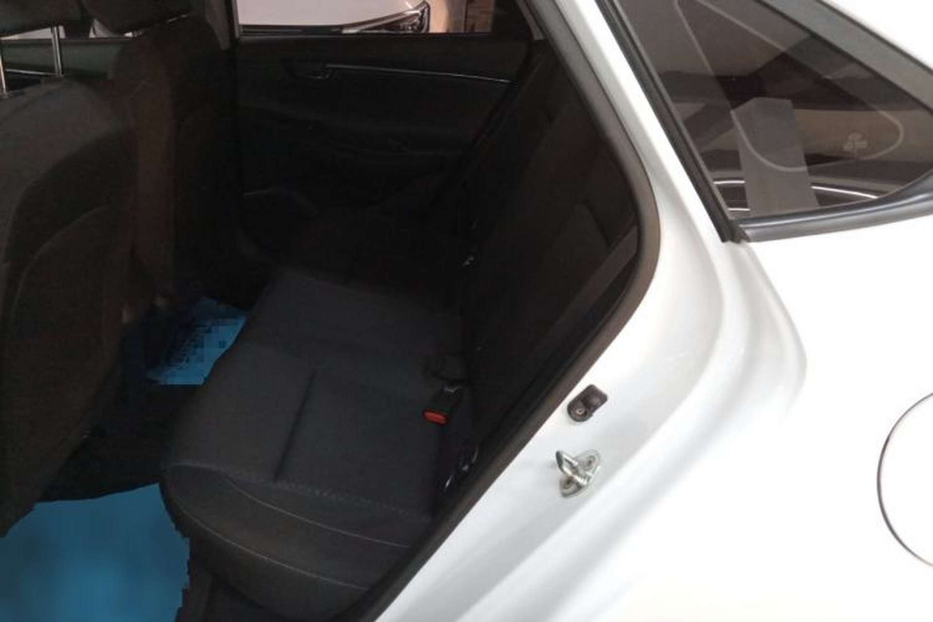 Used Hyundai Celesta 2020 1.6L Automatic GL Enjoyable Edition Left Rear Seat