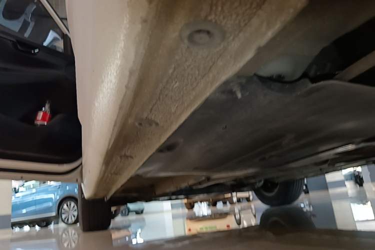 Used Hyundai Celesta 2020 1.6L Automatic GL Enjoyable Edition Left Side Sill