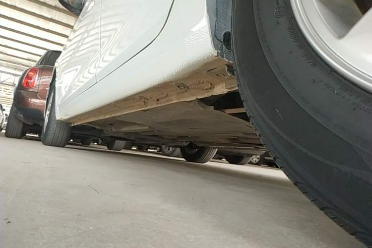 Used Hyundai Celesta 2020 1.6L Automatic GL Enjoyable Edition Left Side Sill