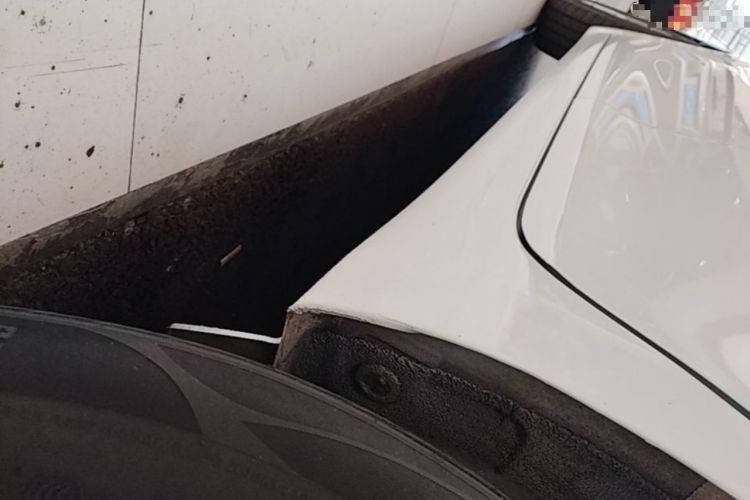 Used Hyundai Celesta 2020 1.6L Automatic GL Enjoyable Edition Left Side Sill