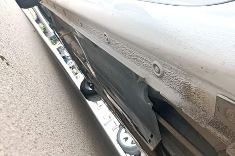 Used Hyundai Celesta 2020 1.6L Automatic GL Enjoyable Edition Left Side Sill