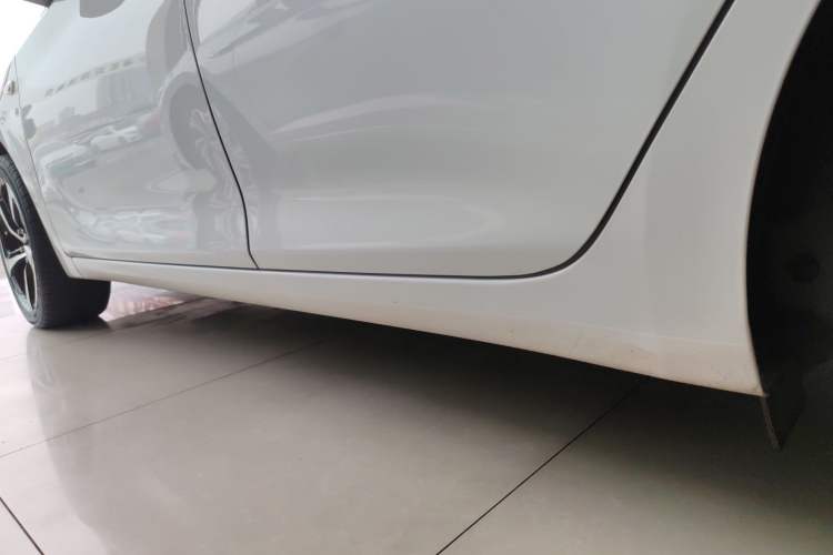 Used Hyundai Celesta 2020 1.6L Automatic GL Enjoyable Edition Left Side Sill