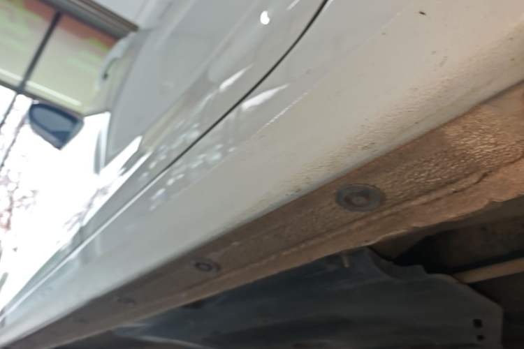 Used Hyundai Celesta 2020 1.6L Automatic GL Enjoyable Edition Left Side Sill