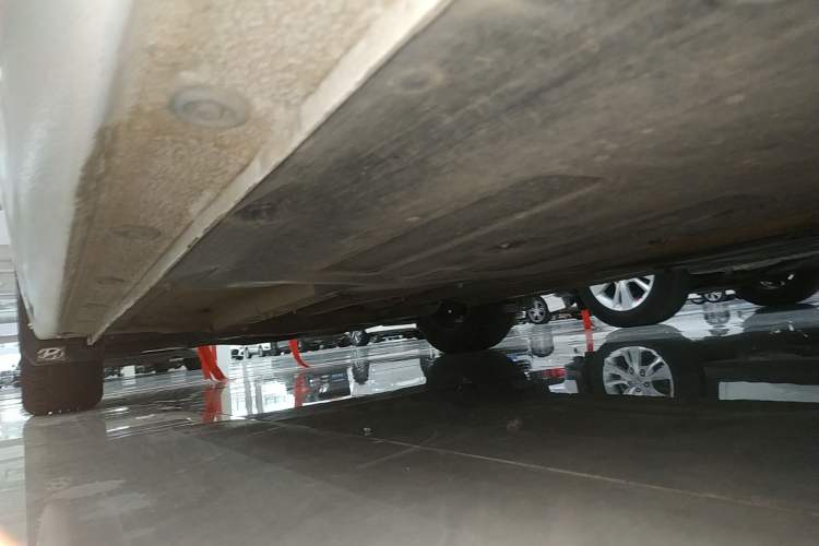 Used Hyundai Celesta 2020 1.6L Automatic GL Enjoyable Edition Left Side Sill
