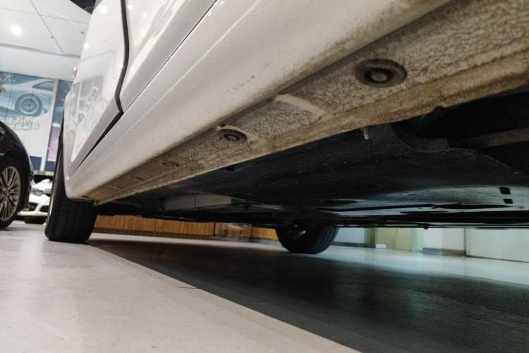 Used Hyundai Celesta 2020 1.6L Automatic GL Enjoyable Edition Left Side Sill