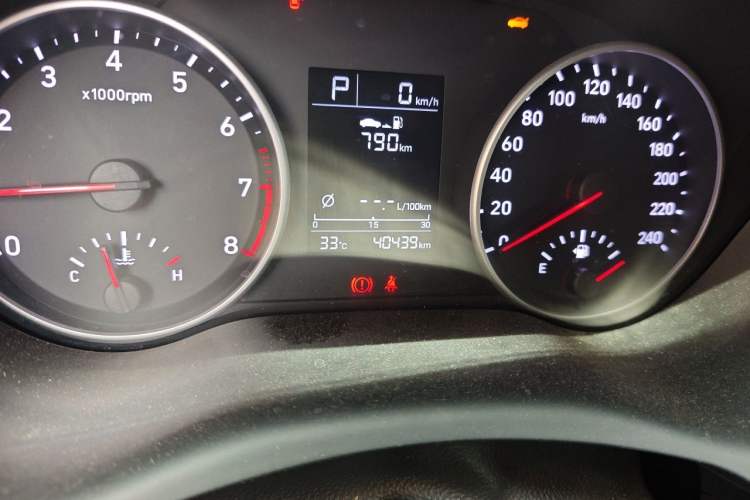 Used Hyundai Celesta 2020 1.6L Automatic GL Enjoyable Edition Odometer Close Up