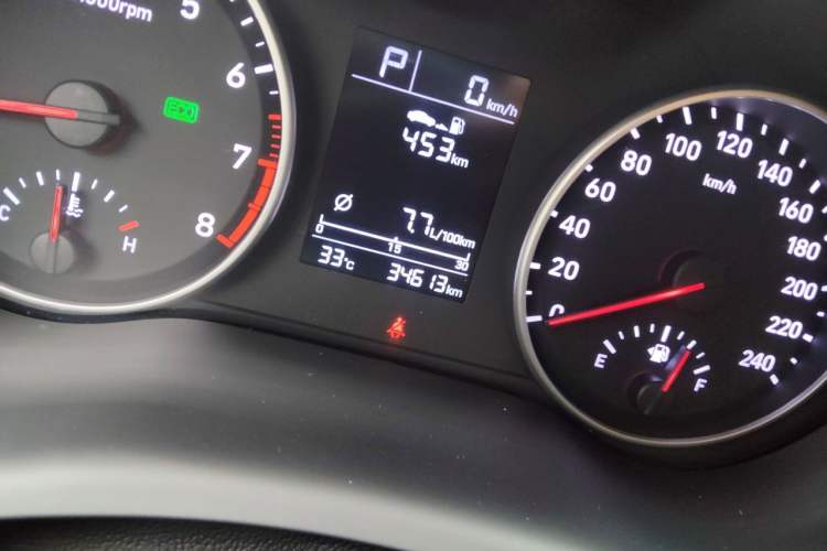 Used Hyundai Celesta 2020 1.6L Automatic GL Enjoyable Edition Odometer Close Up