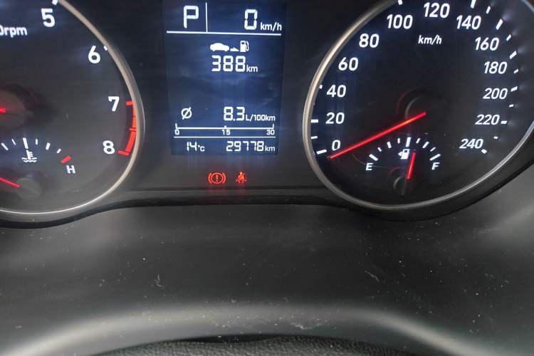 Used Hyundai Celesta 2020 1.6L Automatic GL Enjoyable Edition Odometer Close Up