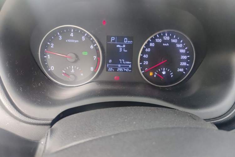 Used Hyundai Celesta 2020 1.6L Automatic GL Enjoyable Edition Odometer Close Up