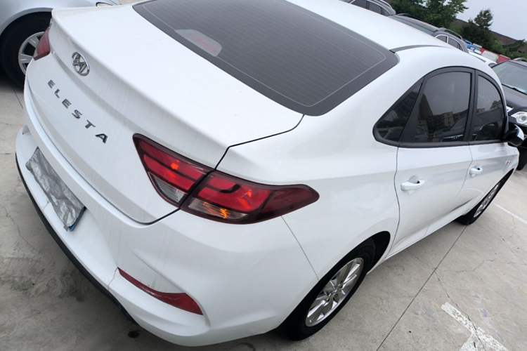 Used Hyundai Celesta 2020 1.6L Automatic GL Enjoyable Edition Rear Right 45 Deg