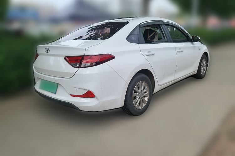 Used Hyundai Celesta 2020 1.6L Automatic GL Enjoyable Edition Rear Right 45 Deg