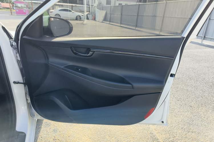 Used Hyundai Celesta 2020 1.6L Automatic GL Enjoyable Edition Right Front Door Interior
