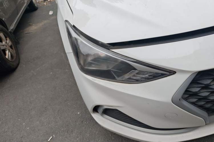 Used Hyundai Celesta 2020 1.6L Automatic GL Enjoyable Edition Right Front Headlight