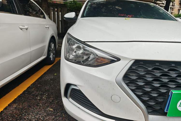 Used Hyundai Celesta 2020 1.6L Automatic GL Enjoyable Edition Right Front Headlight
